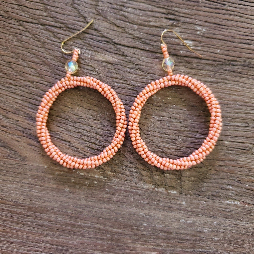 Amara Guava Peruvian Beaded Earings - Picture 2 of 5